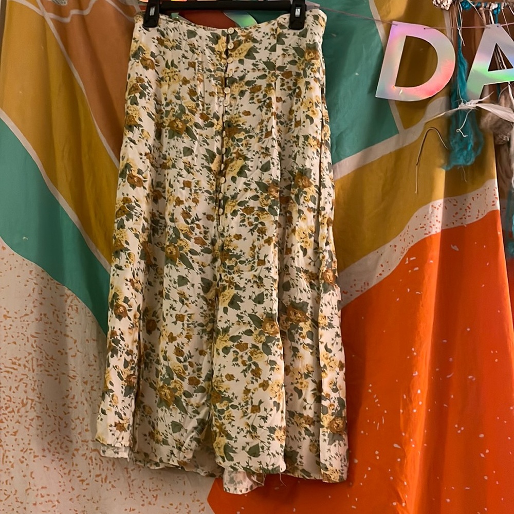 Large Vintage Marla Kim floral button down skirt